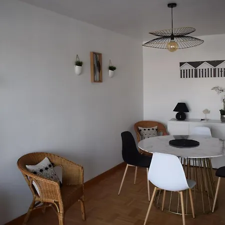 Cote Et Vie - Et Garage Apartment